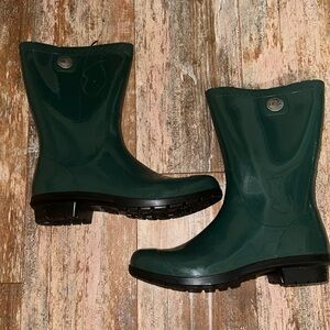 Pine Ugg Rainboots